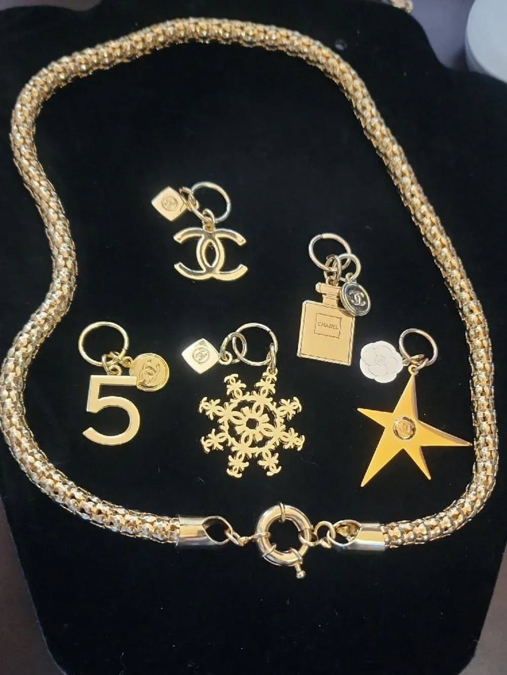 Chanel Christmas Charms Set Of 5 W/ Free Gold Tone Charm Necklace 1 Of A Kind!